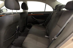 ruskea (beige) Toyota Avensis 2006 kuva 8.