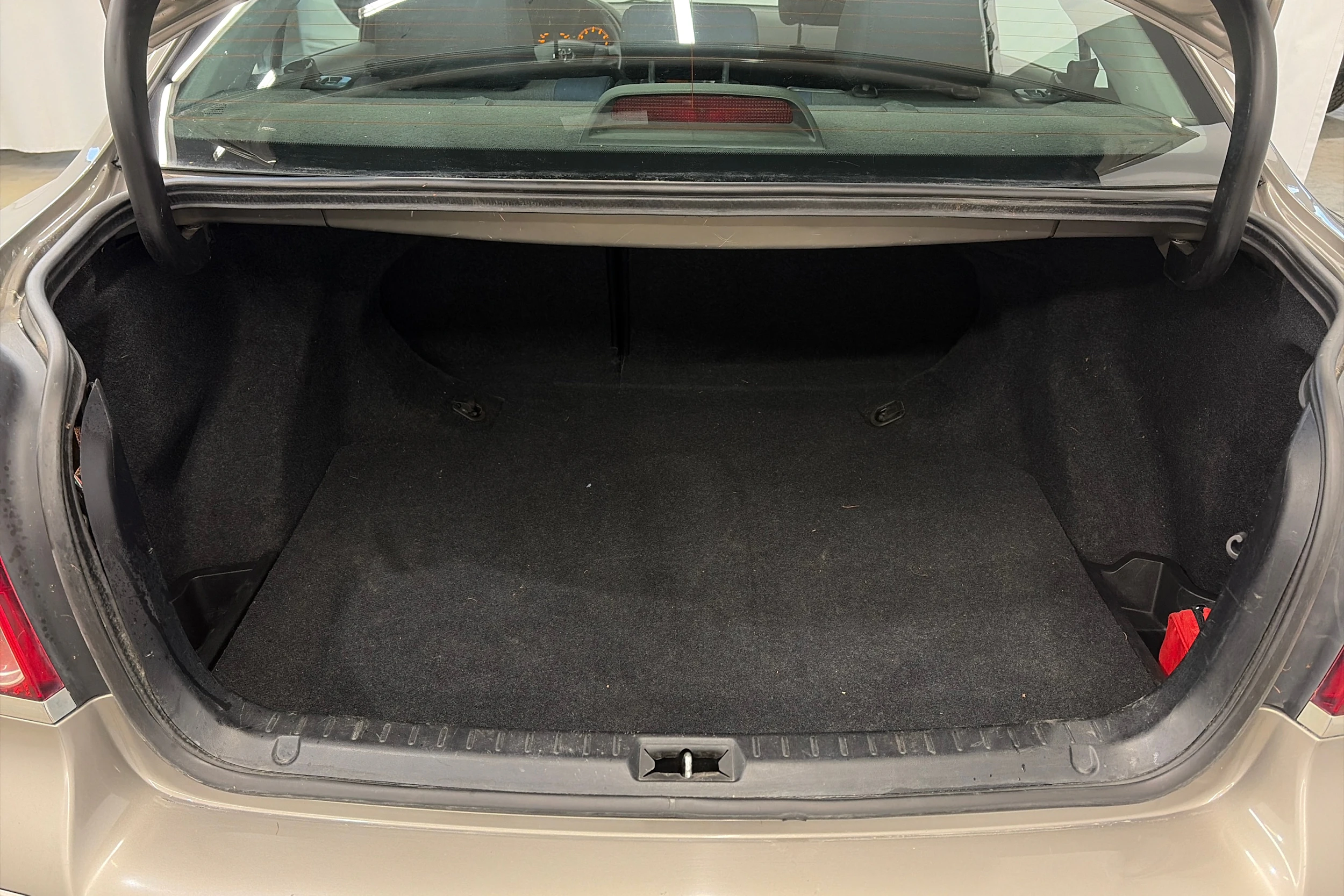 ruskea (beige) Toyota Avensis 2006 kuva 20.