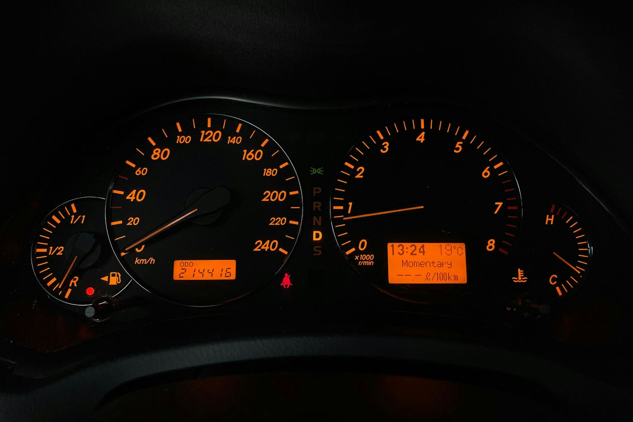 musta Toyota Avensis 2007 kuva 14.