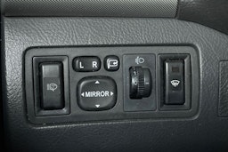 musta Toyota Avensis 2007 kuva 19.