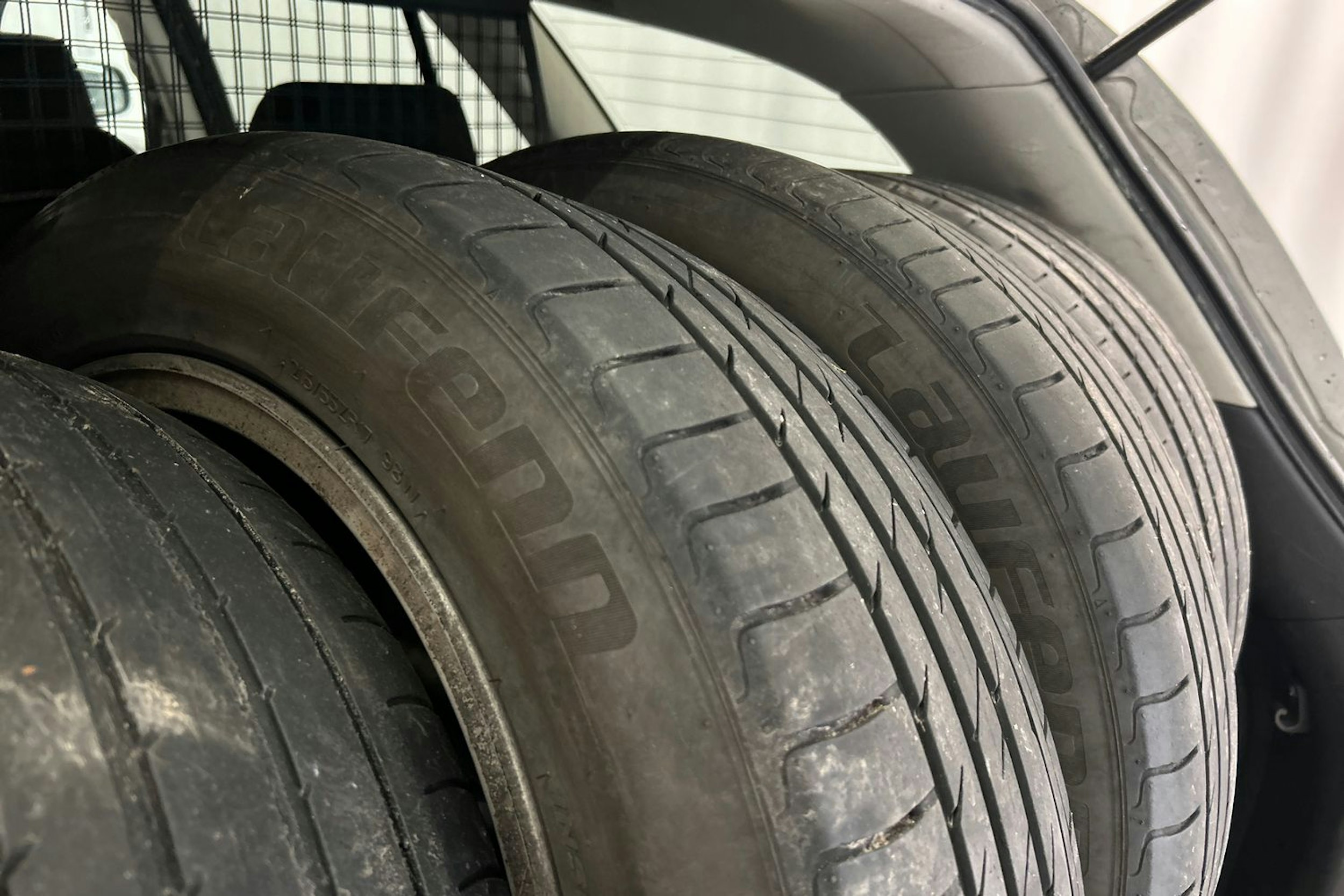 hopea Toyota Avensis 2008 kuva 10.