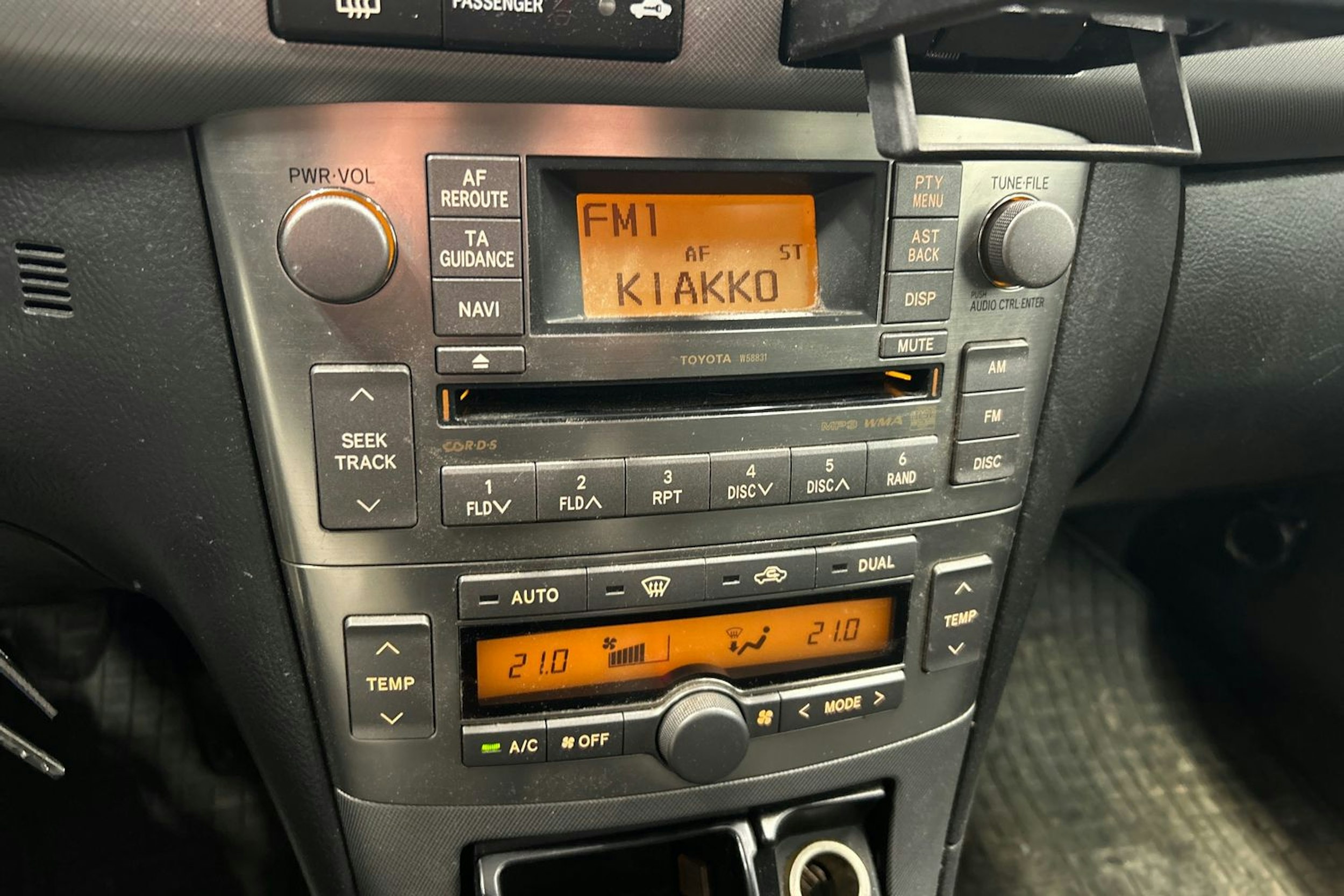 hopea Toyota Avensis 2008 kuva 23.