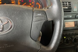 punainen Toyota Avensis 2008 kuva 22.