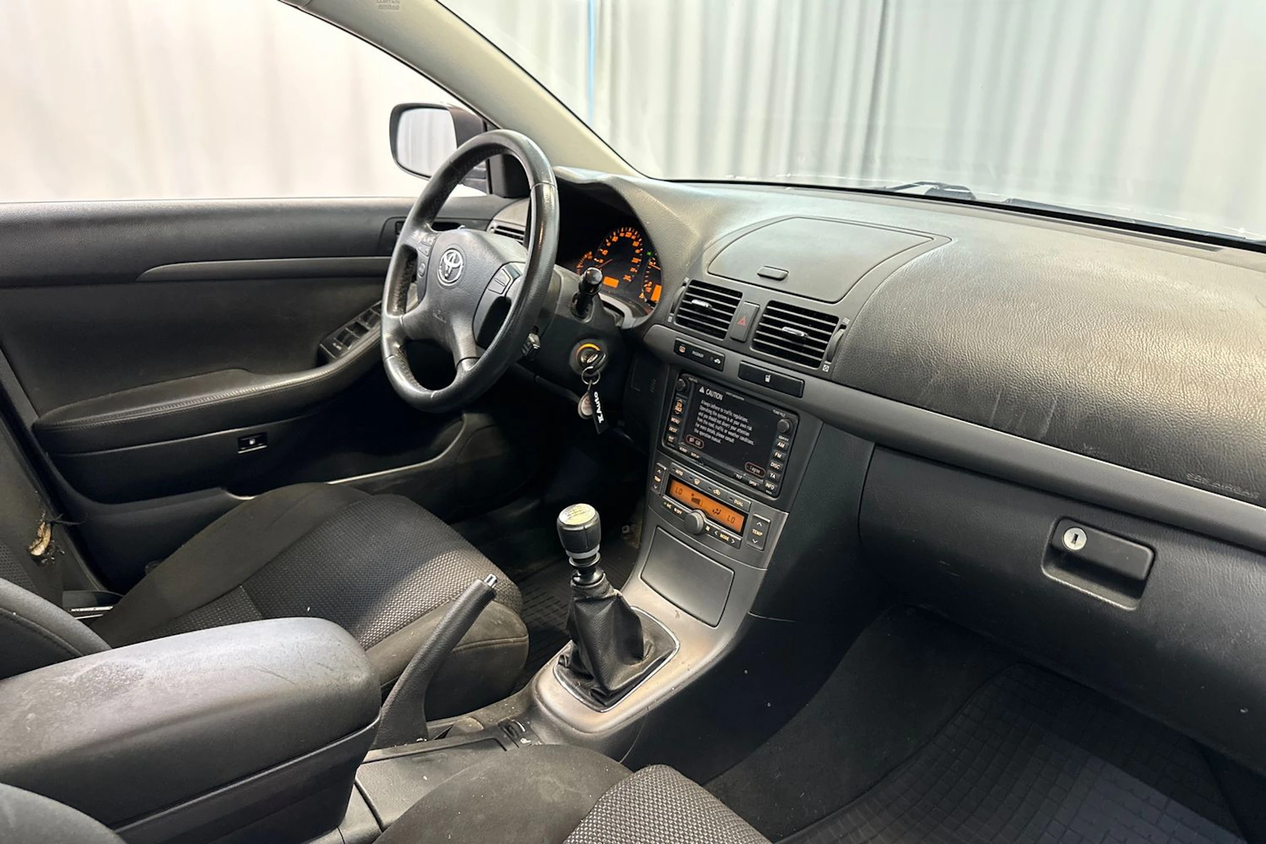 Harmaa Toyota AVENSIS 2008 kuva 14.