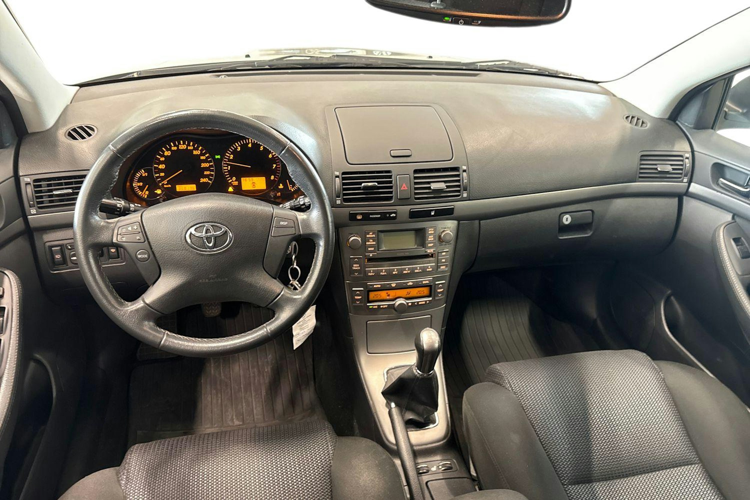 hopea Toyota Avensis 2008 kuva 9.