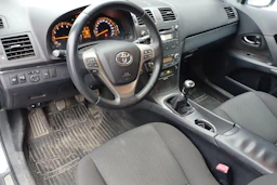 harmaa Toyota Avensis 2009 kuva 3.