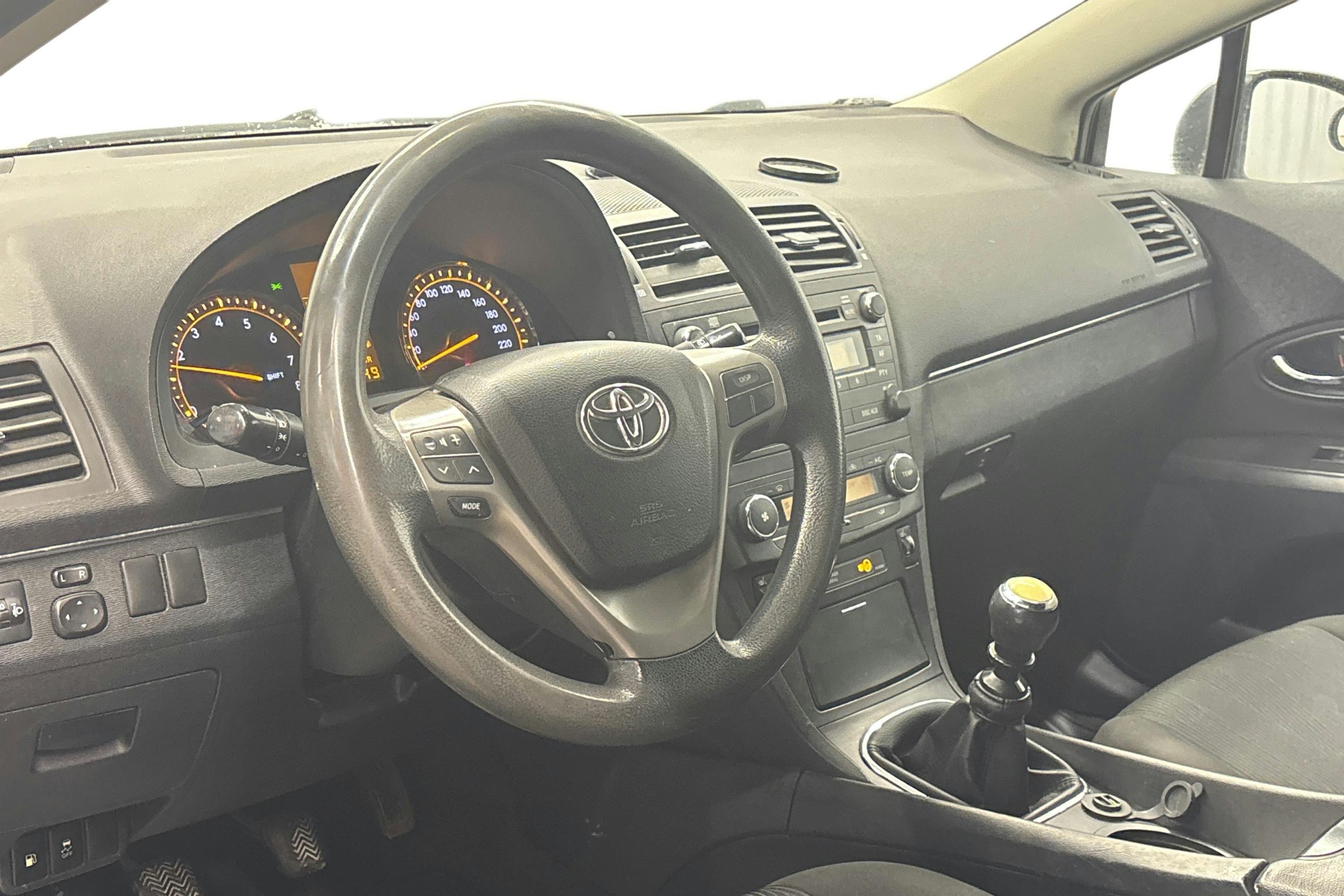 harmaa Toyota Avensis 2009 kuva 7.