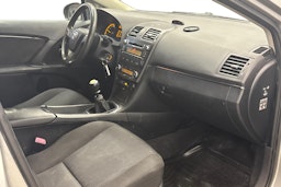 harmaa Toyota Avensis 2009 kuva 10.