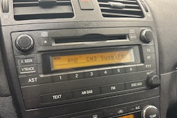 harmaa Toyota Avensis 2009 kuva 20.