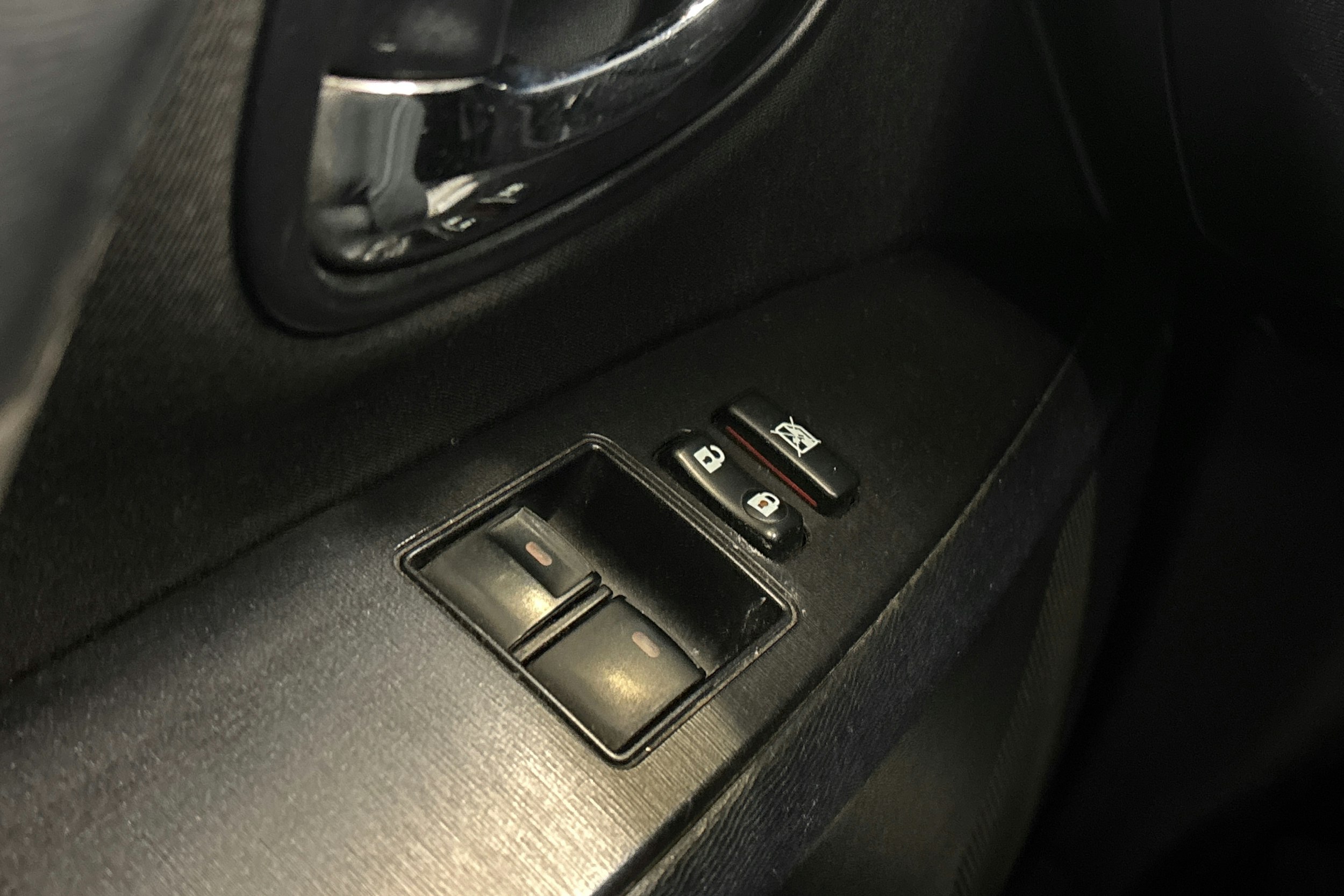 harmaa Toyota Avensis 2009 kuva 23.