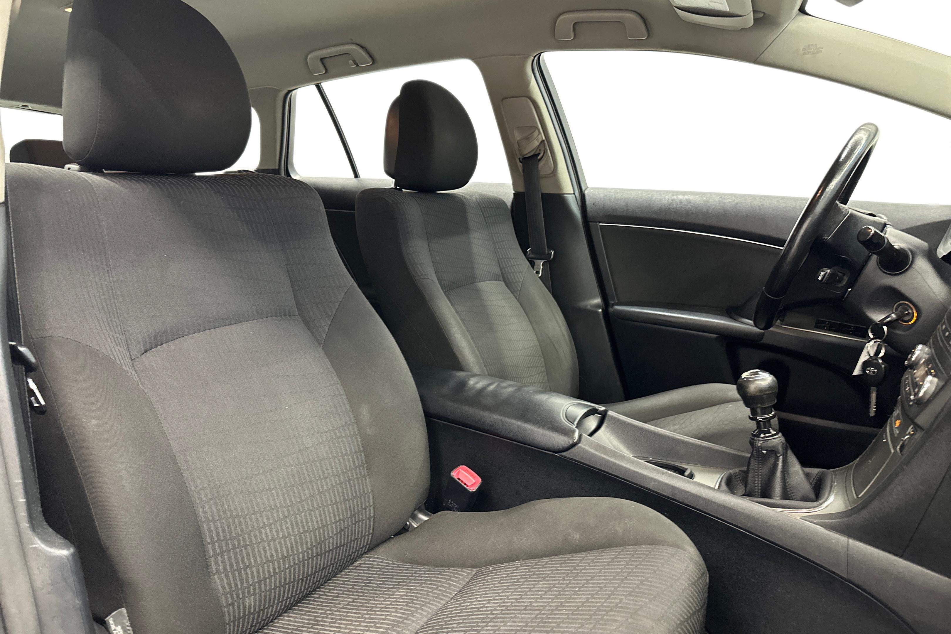 Toyota Avensis 2009, kuva 7/33
