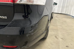 musta Toyota Avensis 2009 kuva 26.
