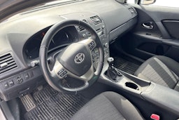 Hopea Toyota AVENSIS 2009 kuva 3.