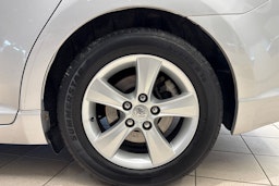 Hopea Toyota AVENSIS 2009 kuva 13.