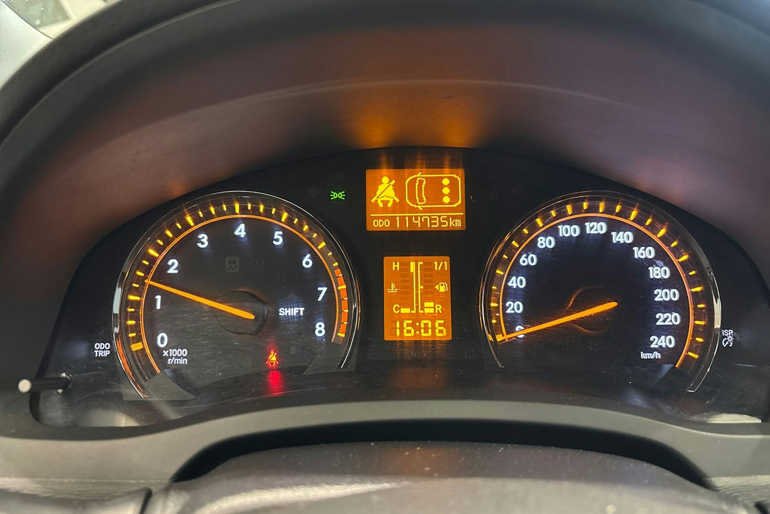 Hopea Toyota AVENSIS 2009 kuva 14.