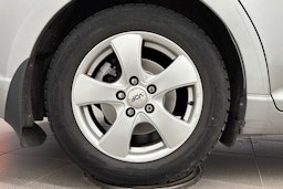 harmaa Toyota Avensis 2009 kuva 13.
