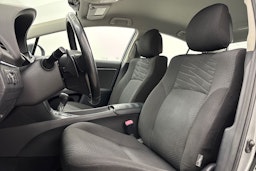 harmaa Toyota Avensis 2009 kuva 14.