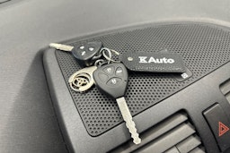 Sininen Toyota AVENSIS 2009 kuva 24.