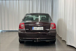 Punainen Toyota AVENSIS 2009 kuva 6.