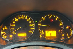 Punainen Toyota AVENSIS 2009 kuva 27.
