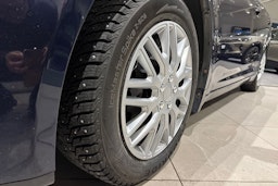 sininen Toyota Avensis 2010 kuva 13.