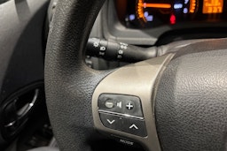 sininen Toyota Avensis 2010 kuva 17.