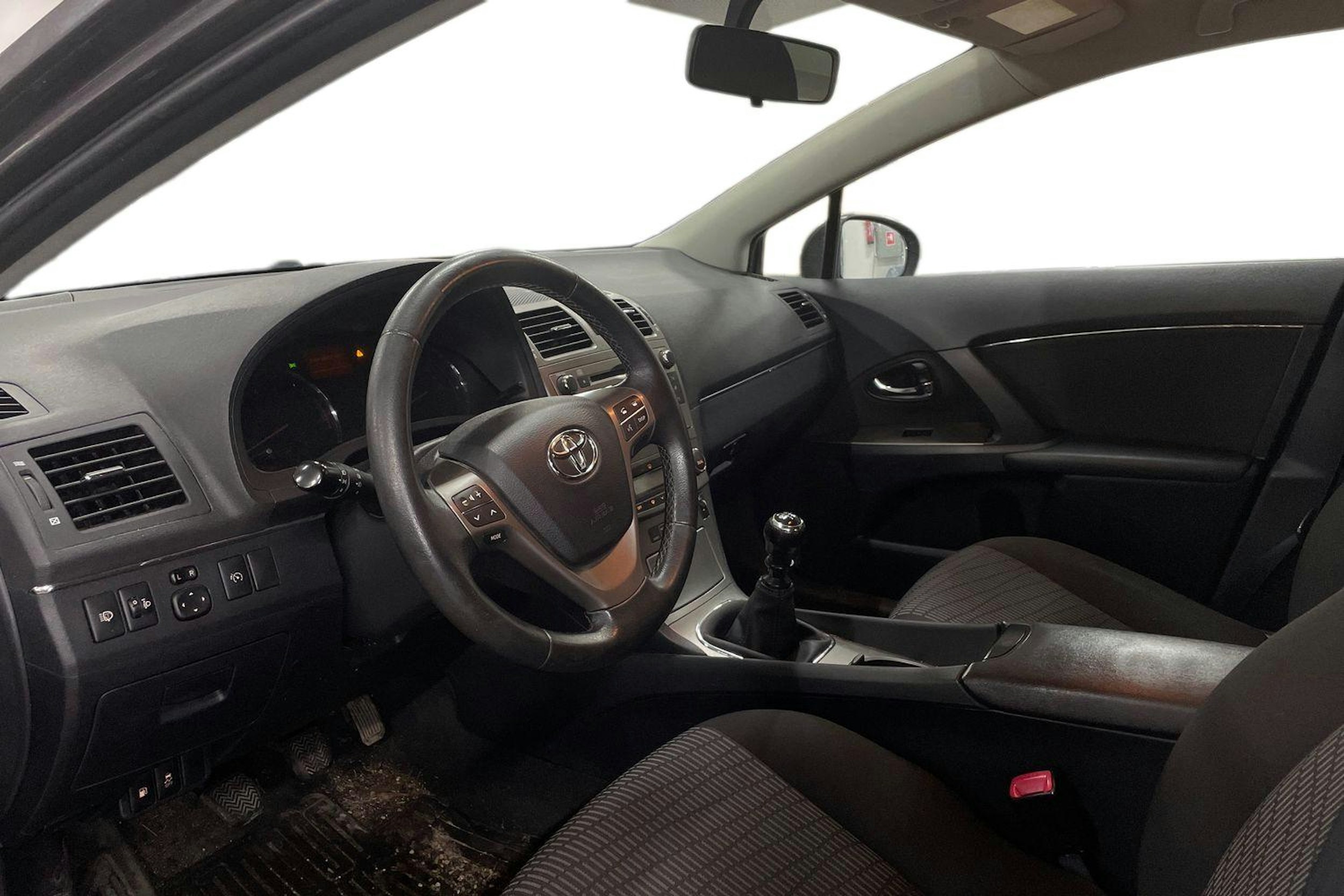 Harmaa Toyota AVENSIS 2010 kuva 3.