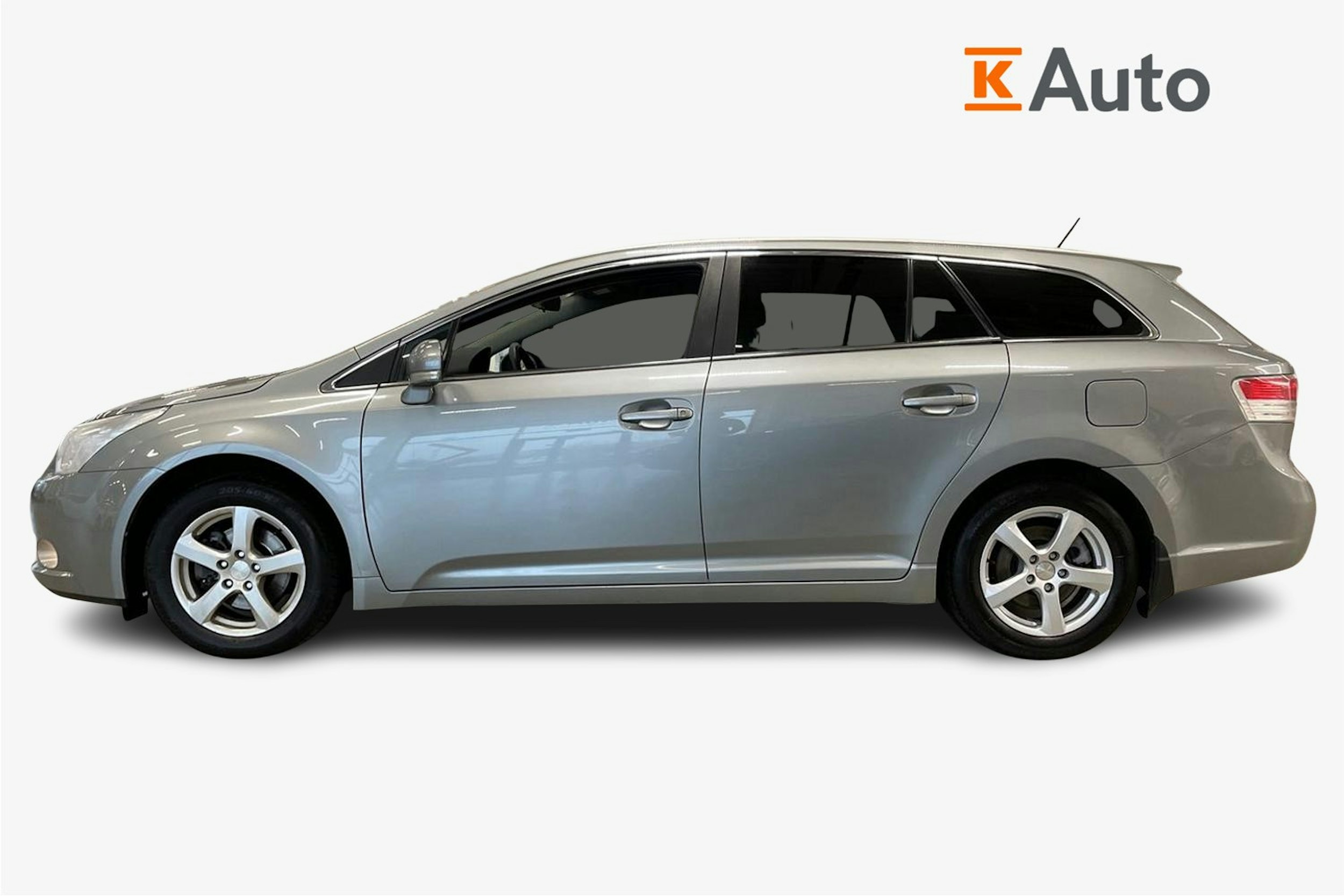 harmaa Toyota Avensis 2010 kuva 6.