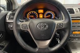 harmaa Toyota Avensis 2010 kuva 15.