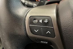 harmaa Toyota Avensis 2010 kuva 17.