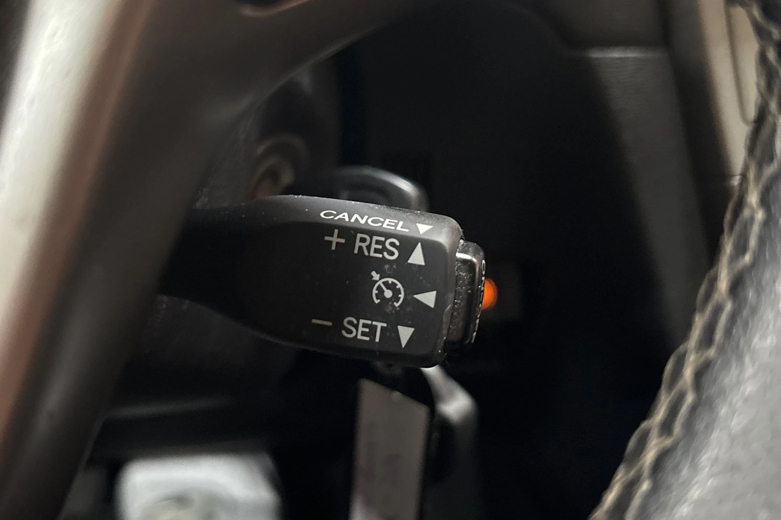 Harmaa Toyota AVENSIS 2010 kuva 18.