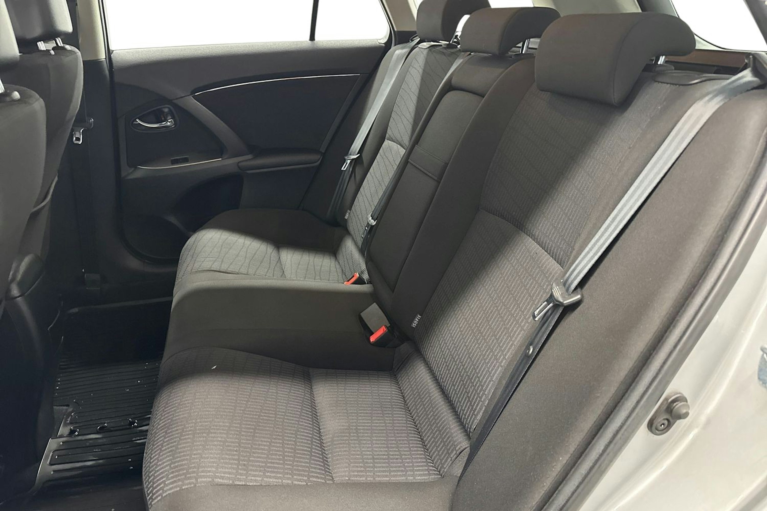 hopea Toyota Avensis 2010 kuva 10.
