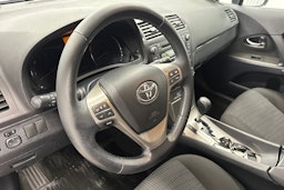 hopea Toyota Avensis 2010 kuva 17.