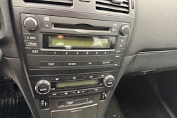 hopea Toyota Avensis 2010 kuva 18.
