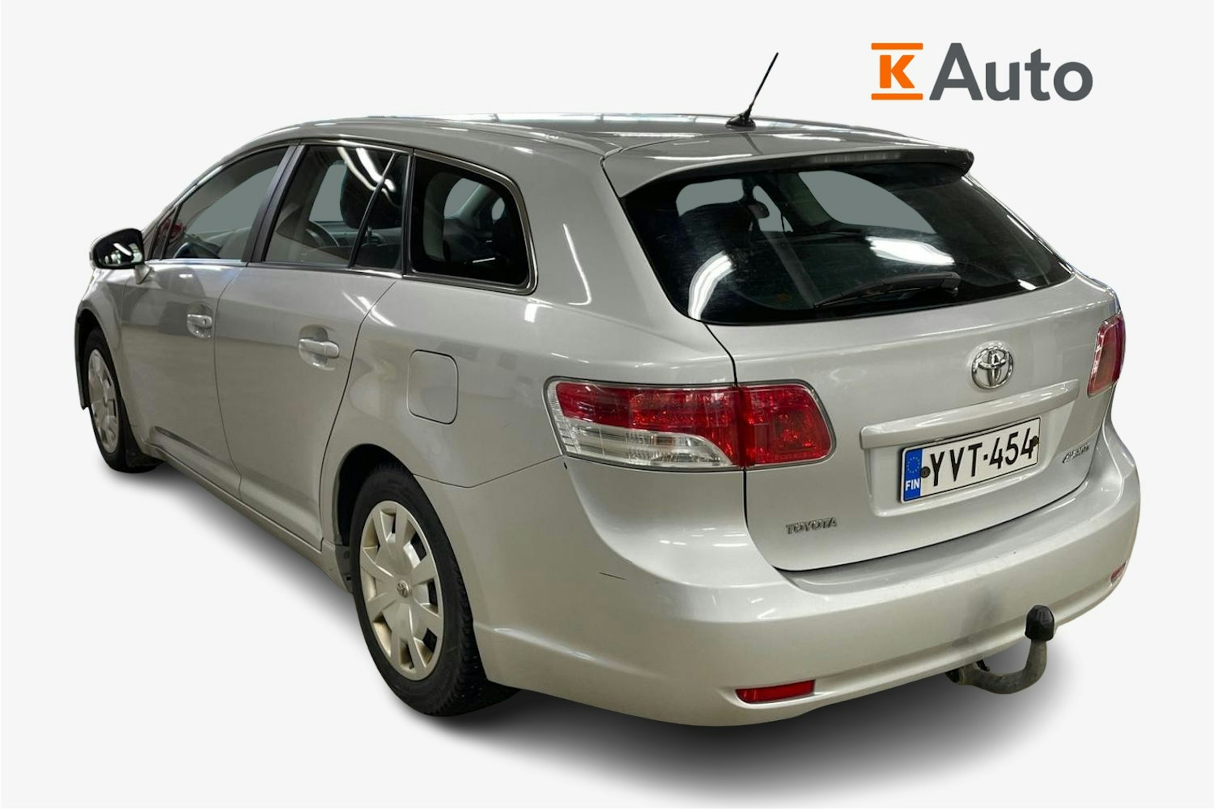 Hopea Toyota AVENSIS 2010 kuva 2.