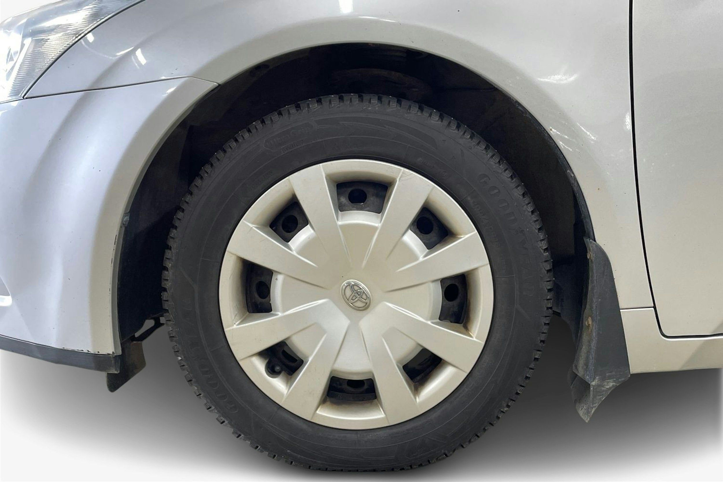 Hopea Toyota AVENSIS 2010 kuva 11.