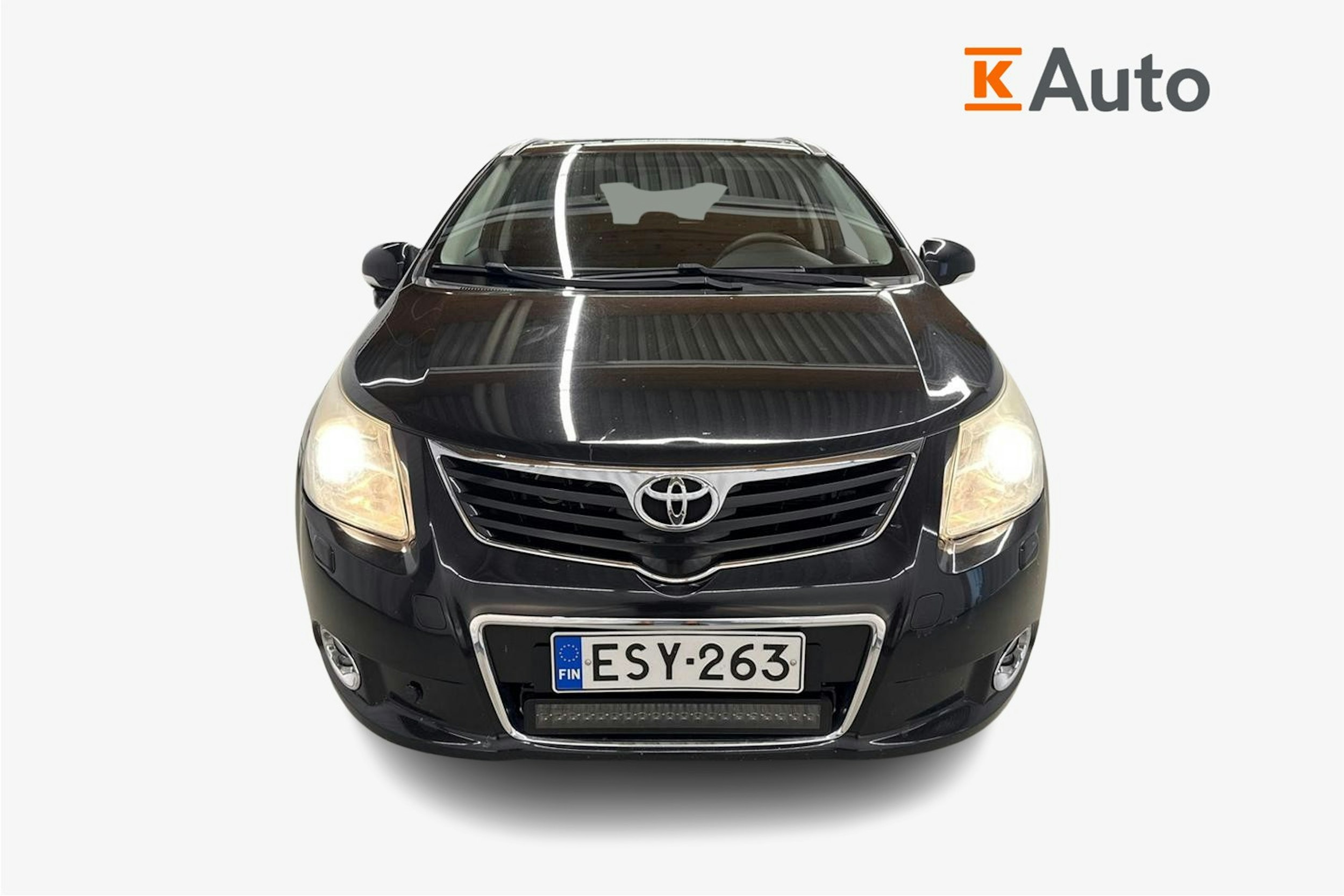 musta Toyota Avensis 2011 kuva 5.