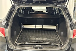 musta Toyota Avensis 2011 kuva 27.