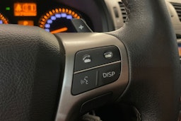 Punainen Toyota AVENSIS 2011 kuva 15.