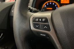 Punainen Toyota AVENSIS 2011 kuva 16.