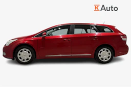 punainen Toyota Avensis 2011 kuva 7.