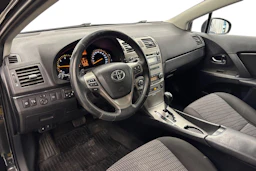 musta Toyota Avensis 2011 kuva 8.