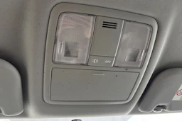 musta Toyota Avensis 2011 kuva 22.