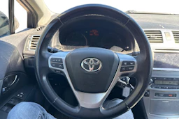 sininen Toyota Avensis 2012 kuva 7.