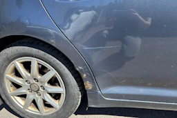 sininen Toyota Avensis 2012 kuva 19.