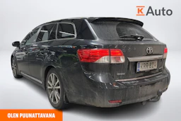 musta Toyota Avensis 2012 kuva 2.