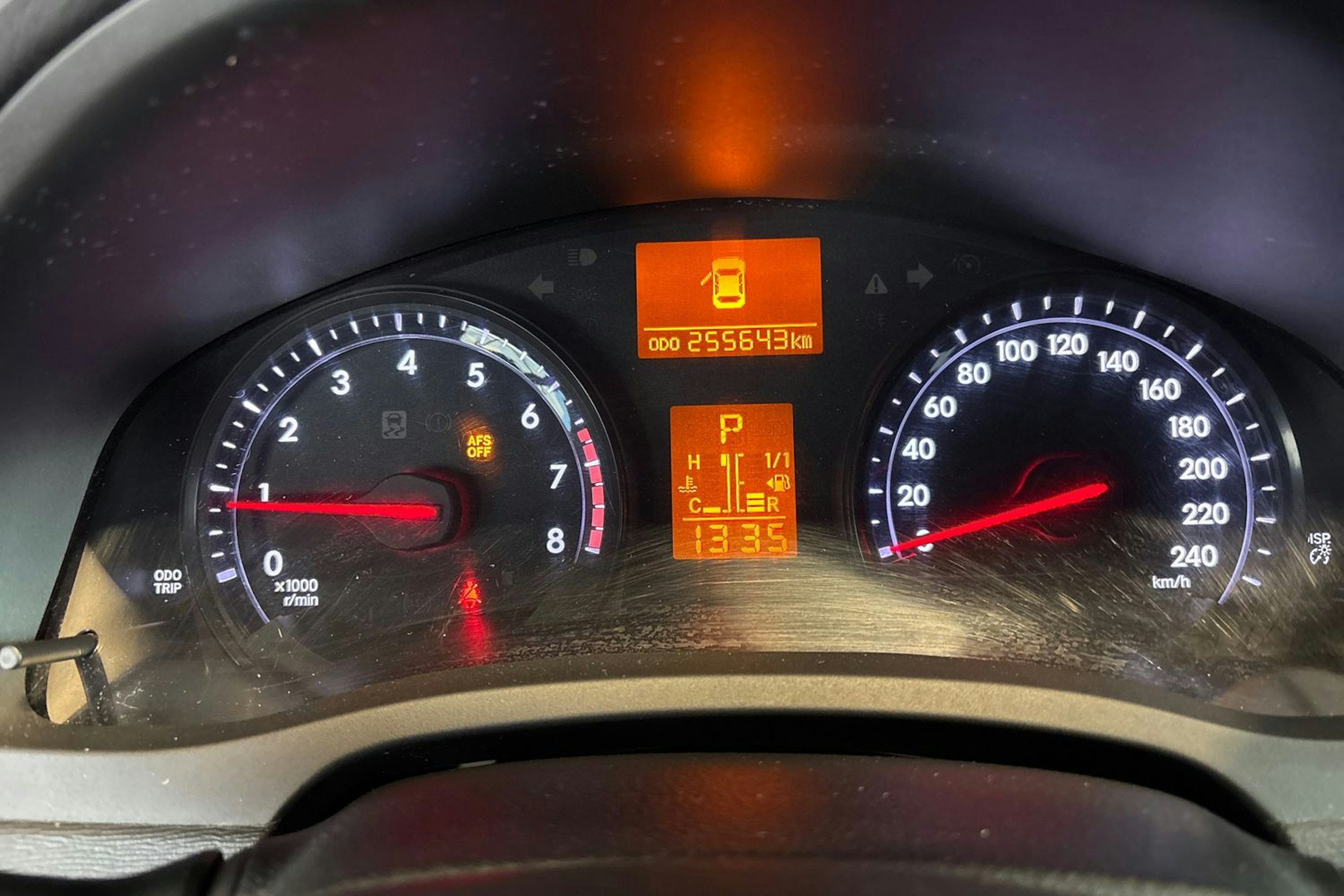 musta Toyota Avensis 2012 kuva 15.
