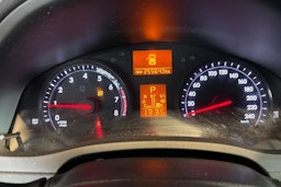 musta Toyota Avensis 2012 kuva 15.