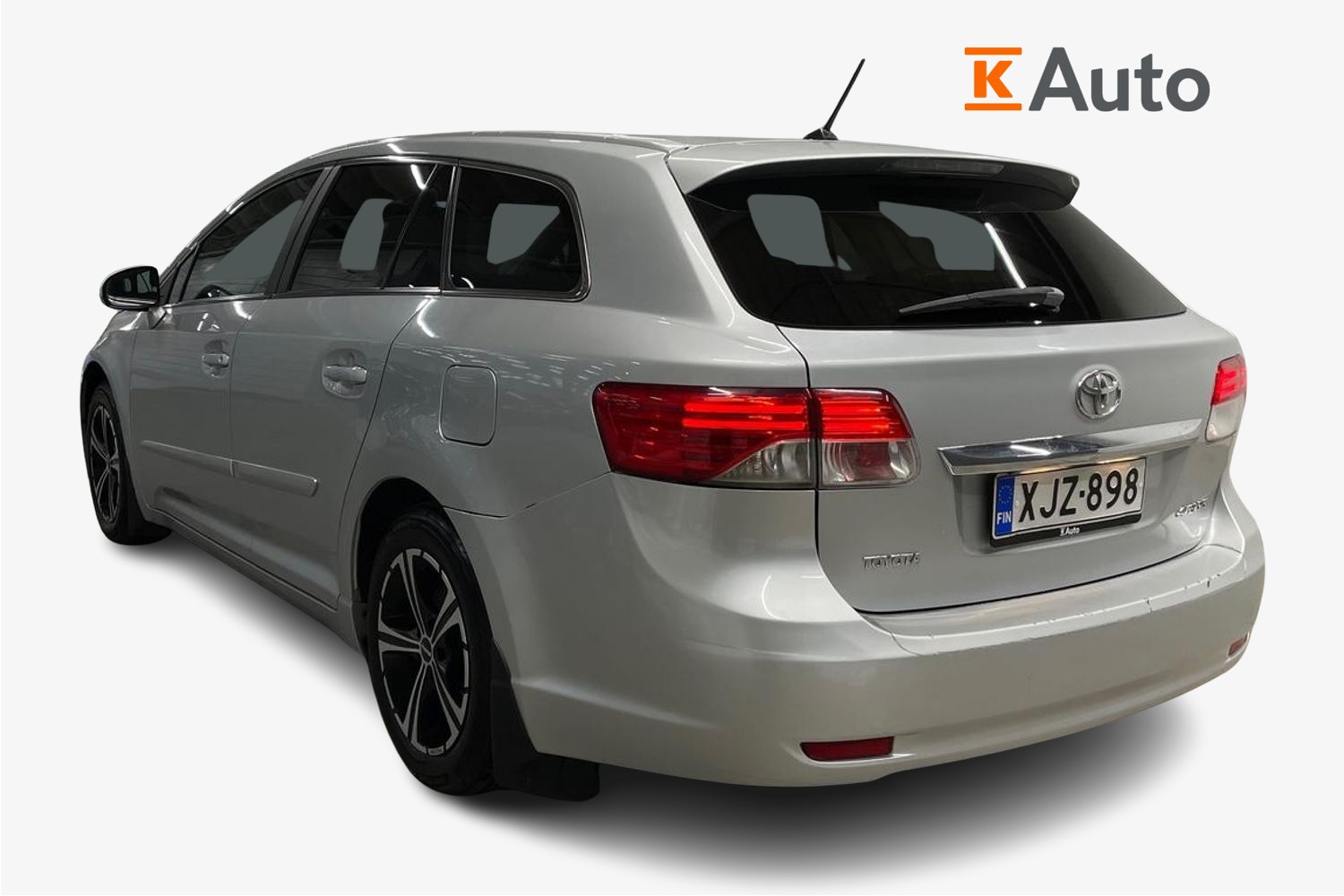 Toyota Avensis 2012, photo 2/22