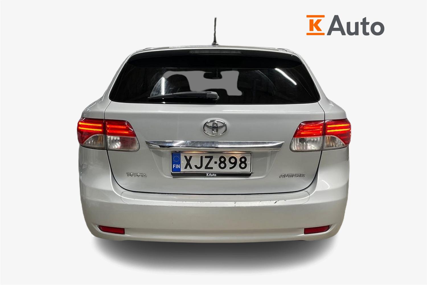 Toyota Avensis 2012, photo 3/22